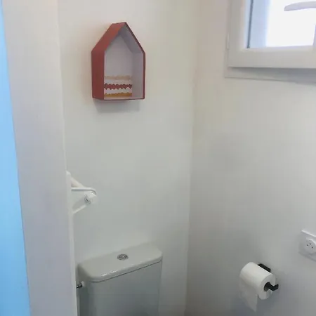 Maisonnette Climatisee Refaite A Neuf Avec Parking A 300m De La Le Grau-d'Agde