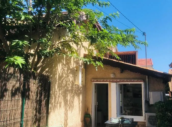 Дом отдыха Maisonnette Climatisee Refaite A Neuf Avec Parking A 300m De La *