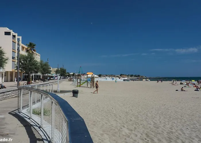 Maisonnette Climatisee Refaite A Neuf Avec Parking A 300m De La *